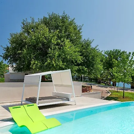 מלון Alexandra Elegance Bridging Generations (adults Only) 5*