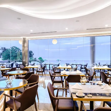מלון Alexandra Elegance Bridging Generations (adults Only) 5*