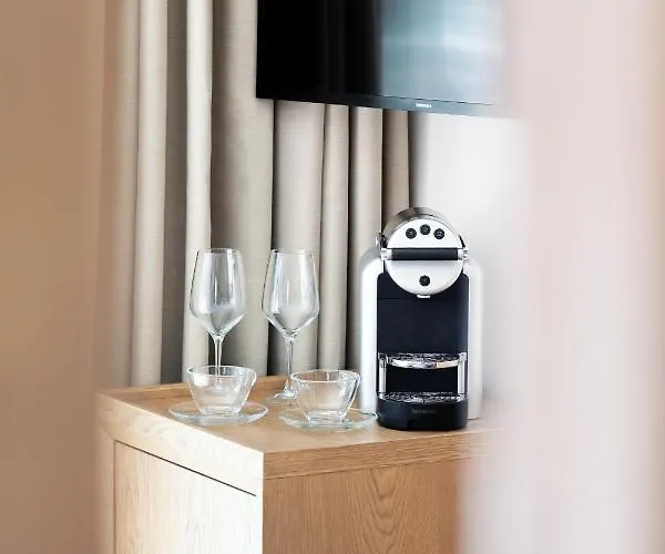 Alexandra Elegance Bridging Generations (adults Only)