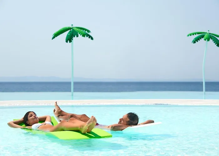 Alexandra Elegance Bridging Generations (adults Only) 波托什