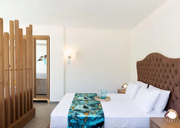 Alexandra Elegance Bridging Generations (adults Only)