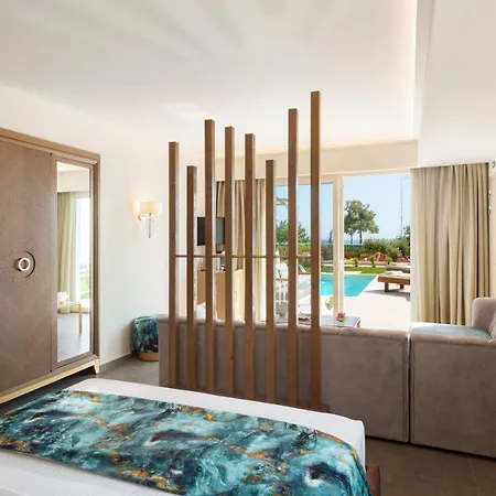 ホテル Alexandra Elegance Bridging Generations (adults Only) 5*