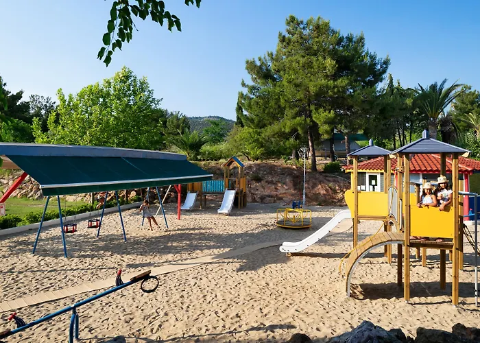 Alexandra Elegance Bridging Generations (adults Only)